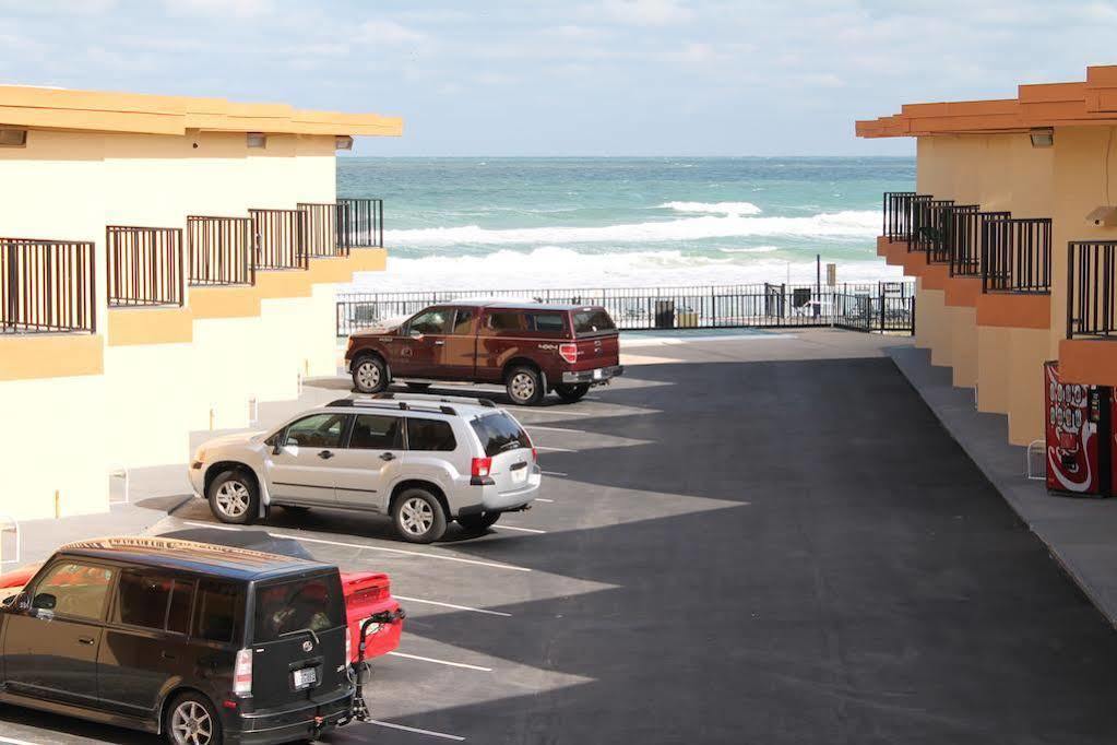 Motel Grand Prix Front Daytona Beach