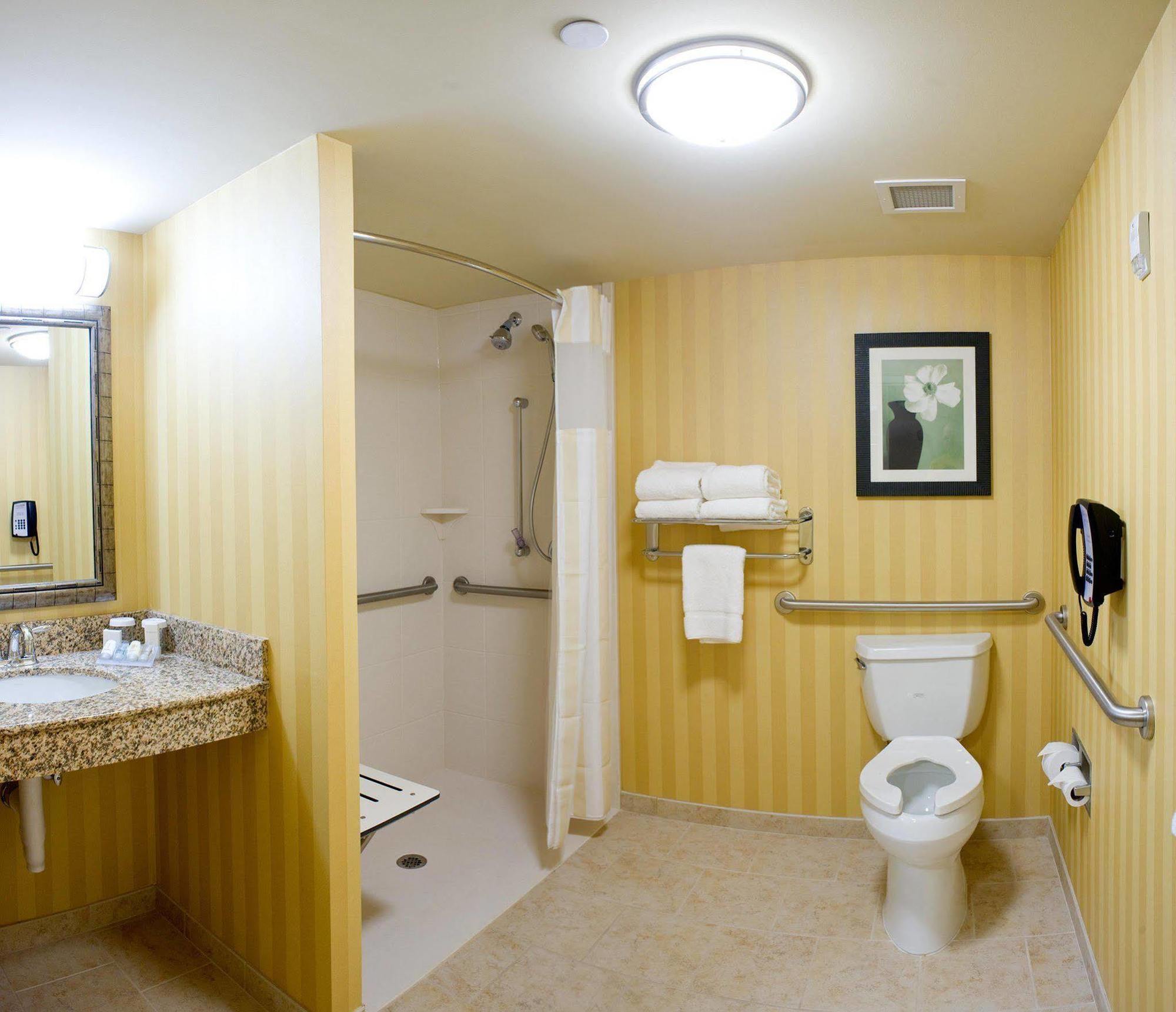 Hilton Garden Airport/medical Center Hotel