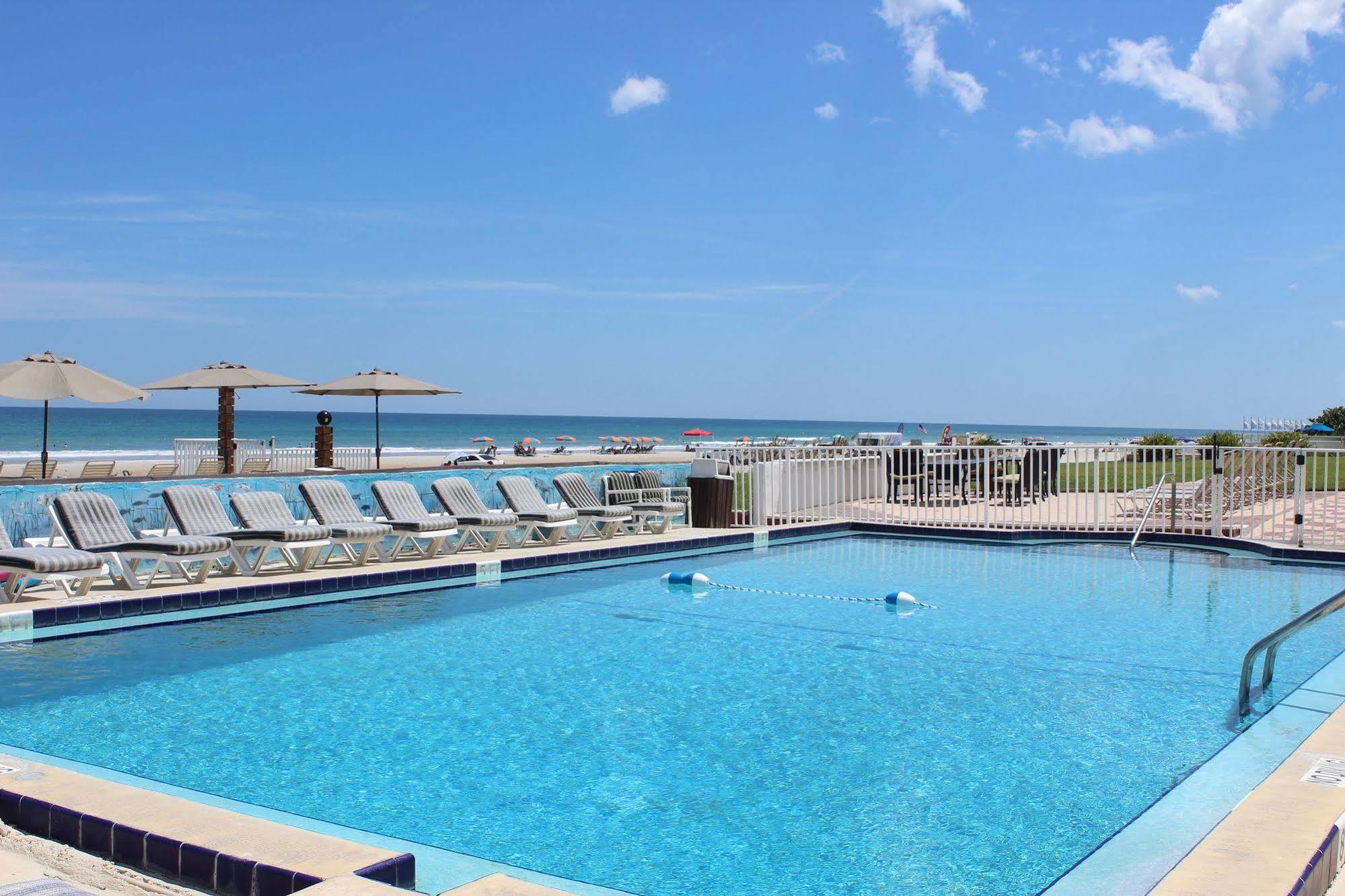 Hotel Shoreline & - Beachfront Daytona Beach