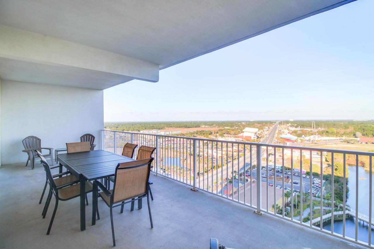 The Laketown Wharf Apartment *