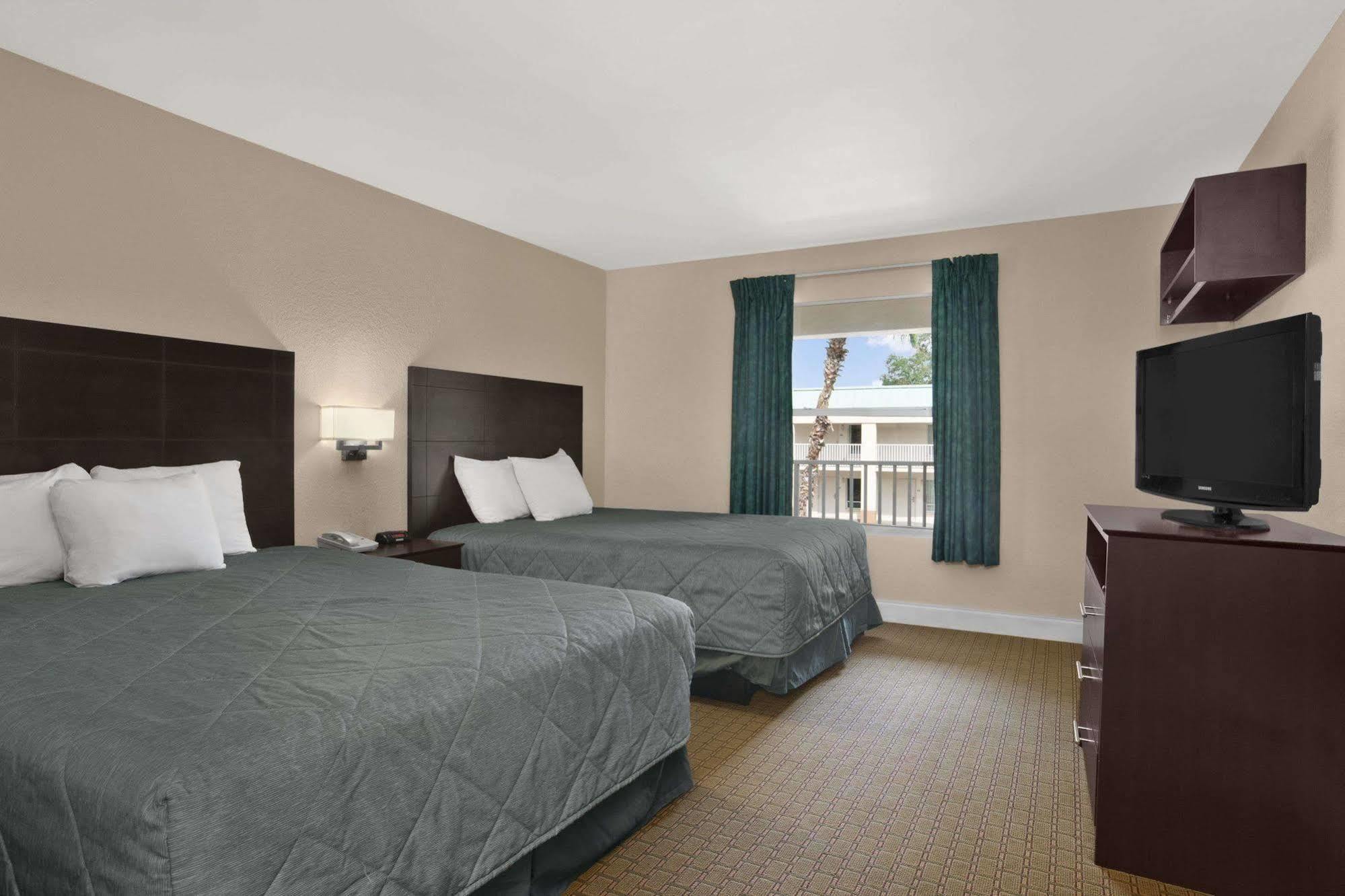 Ramada Limited And 2*