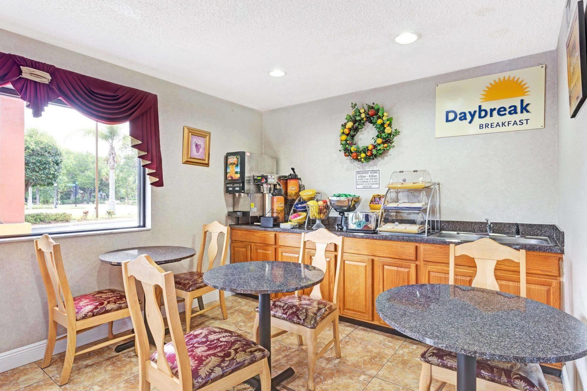 Days By Wyndham Daytona Oceanfront 3*