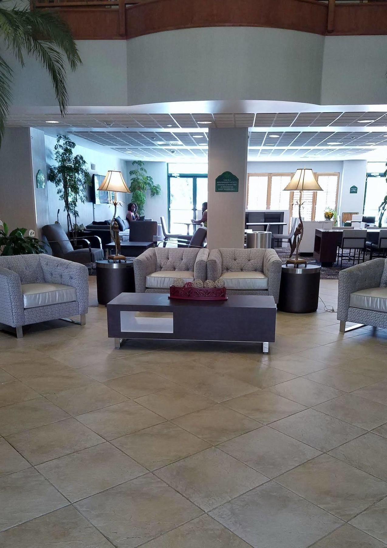 Hotel Wingate By Wyndham 3*