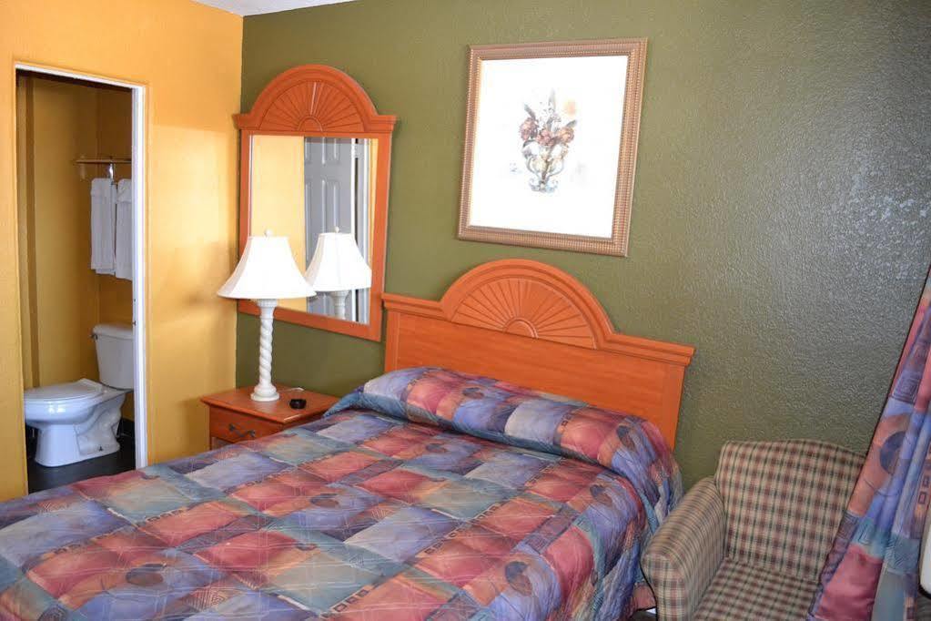 San Marina Daytona Motel 2*