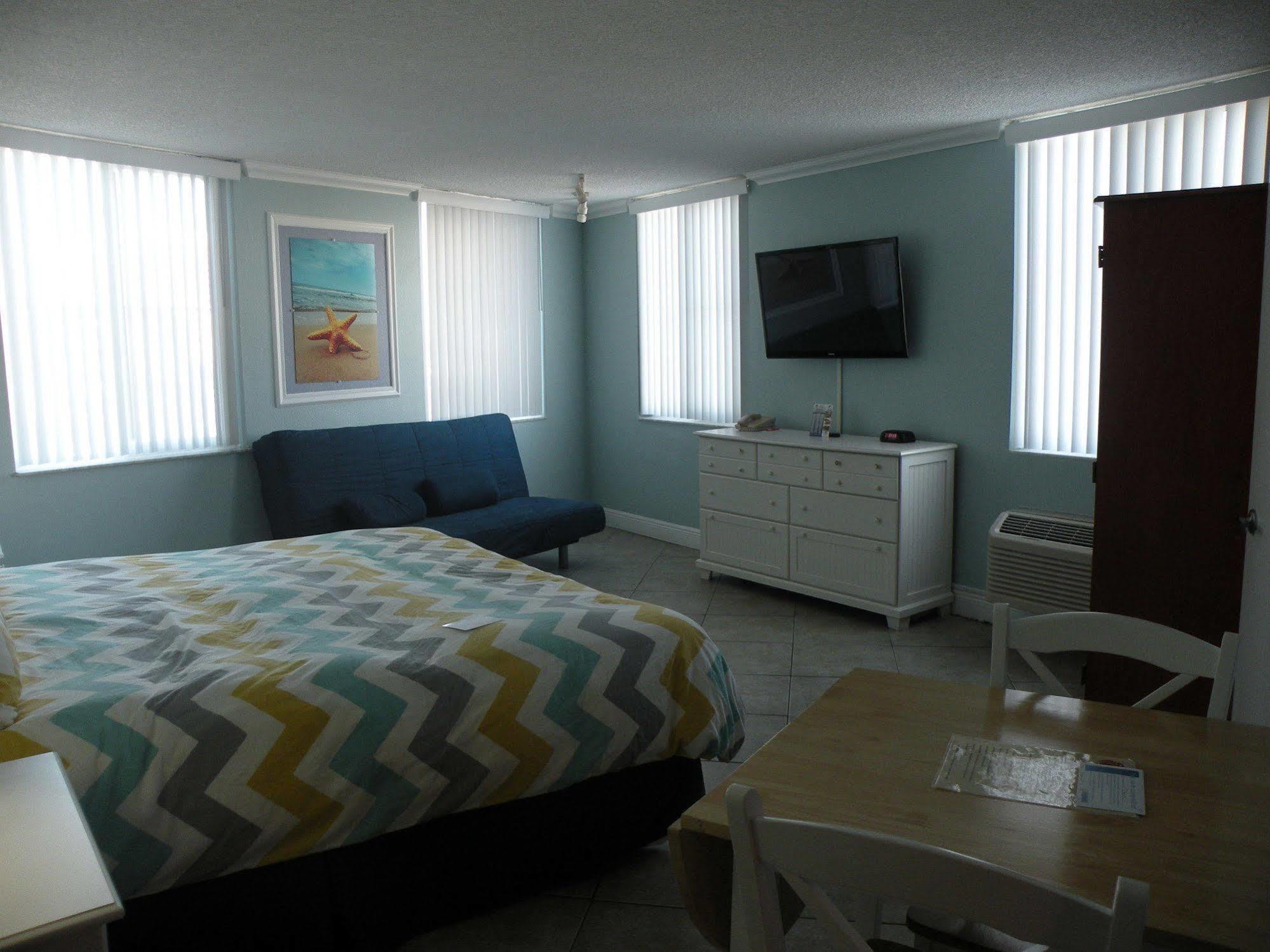 Pelican Pointe Clearwater Clearwater Beach
