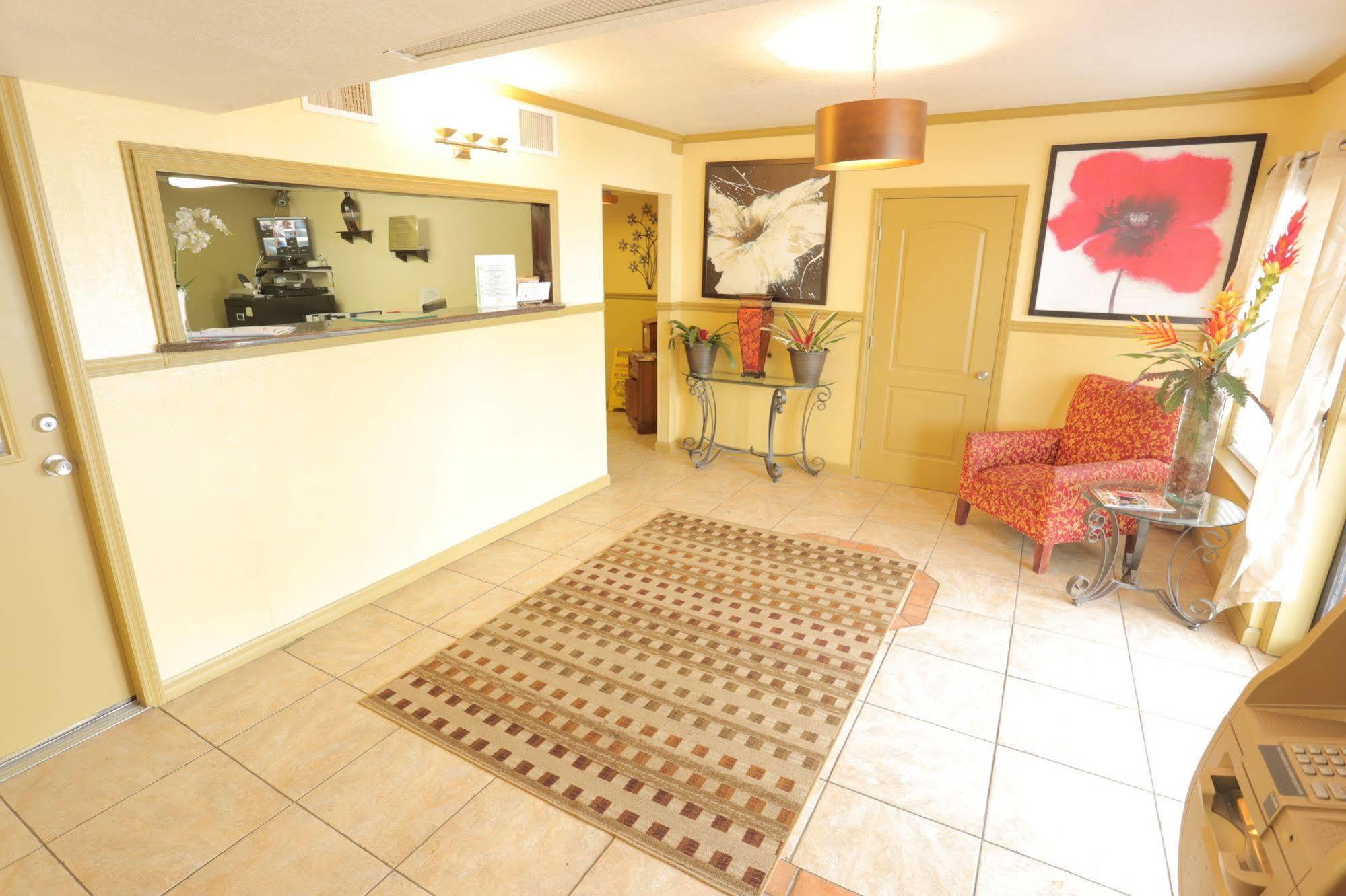 Super 8 Oceanfront 2* Daytona Beach