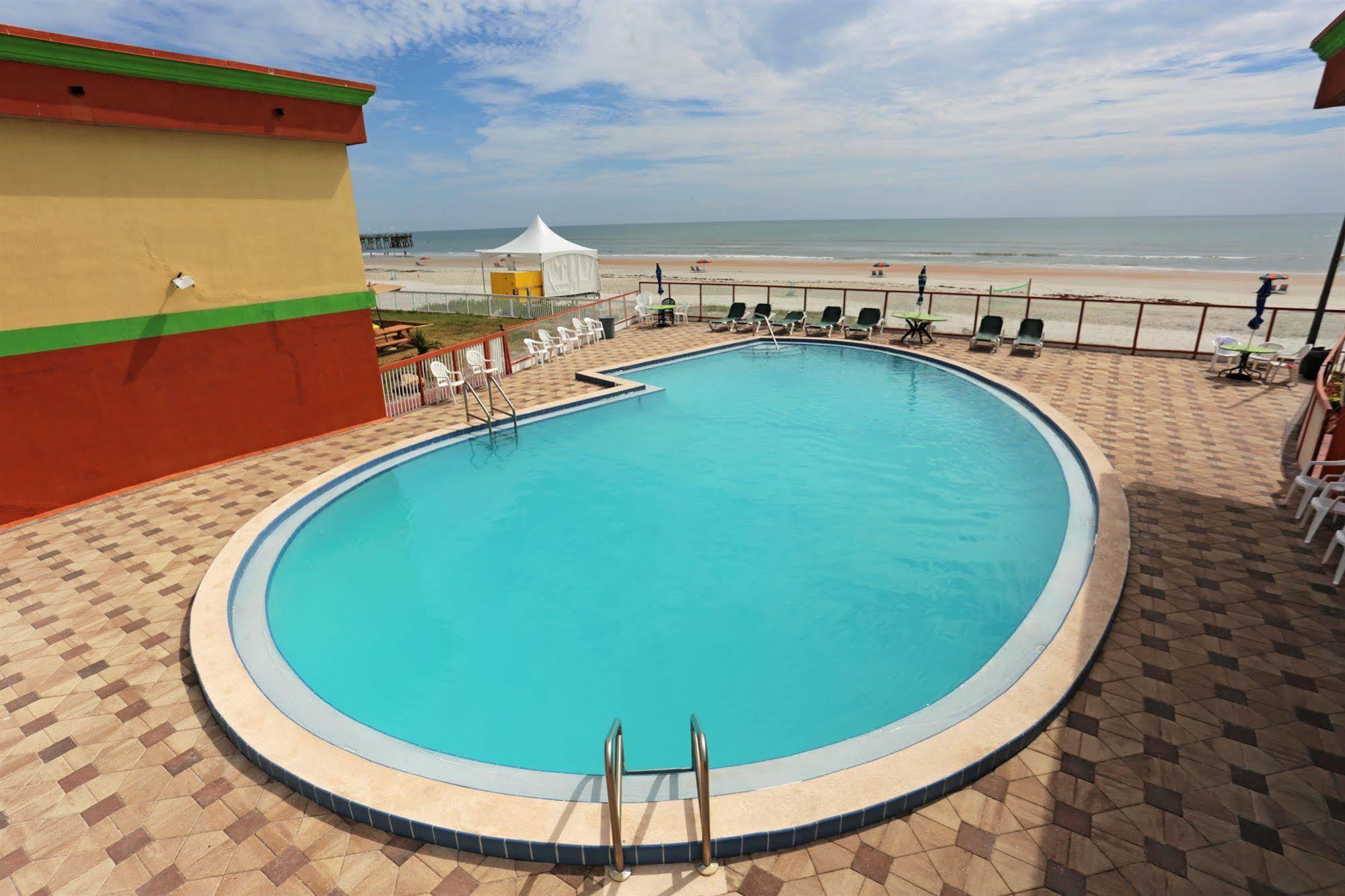 Super 8 Oceanfront