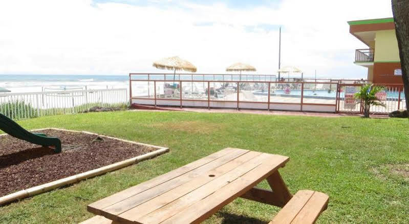 Super 8 Oceanfront Hotel