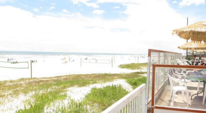 Super 8 Oceanfront Daytona Beach