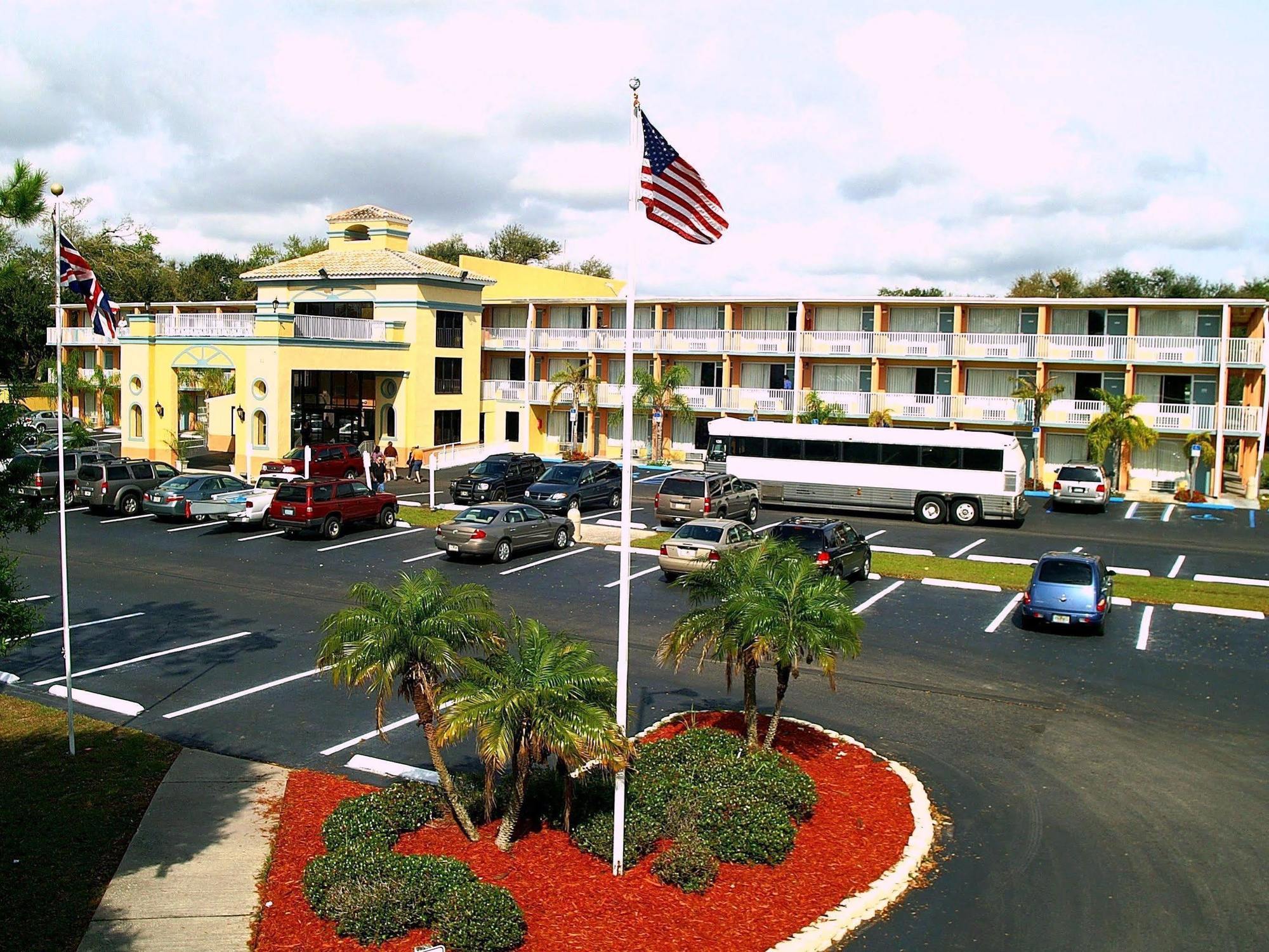 Howard Johnson By Wyndham Tropical Palms Hotel Kissimmee