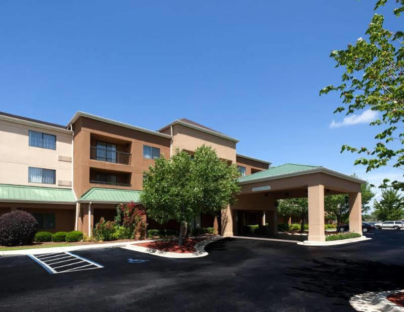 Courtyard By Marriott
