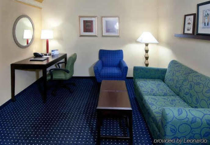 Springhill St Petersburg Clearwater 3* Largo