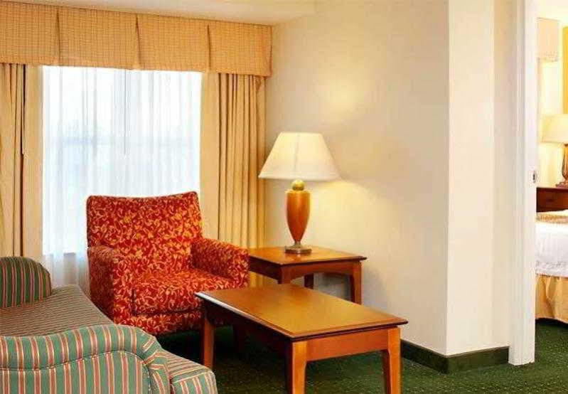 Hotel By Marriott Daytona Speedway/airport