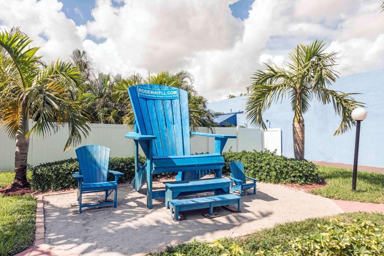 Rodeway & Lauderdale Airport & Cruise Port 3*