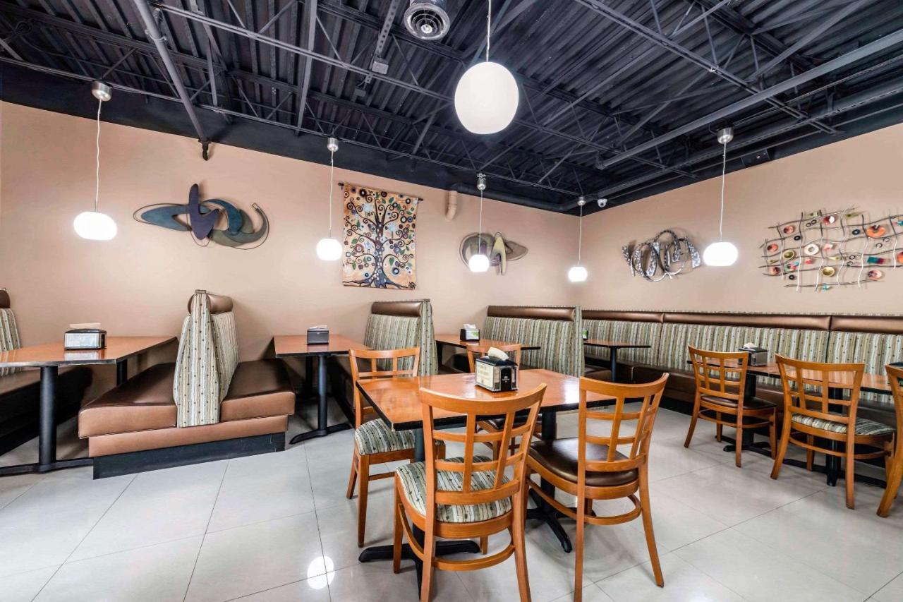 Rodeway & Lauderdale Airport & Cruise Port Hotel Fort Lauderdale