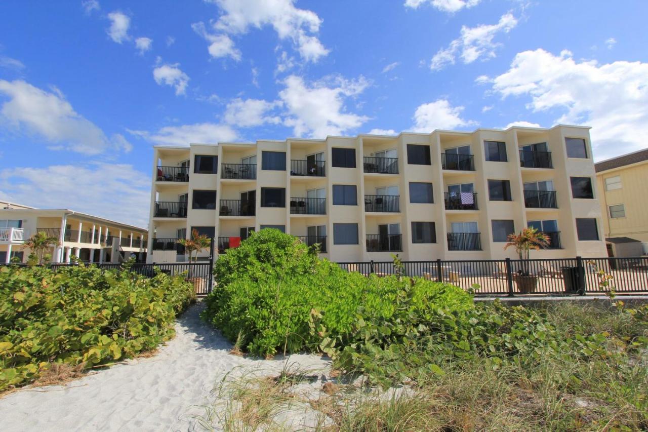 Belleair Club Apartment *