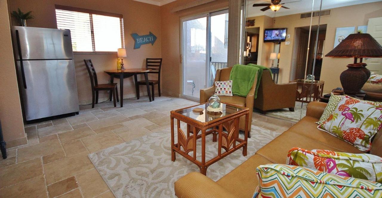 Belleair Club Apartment *