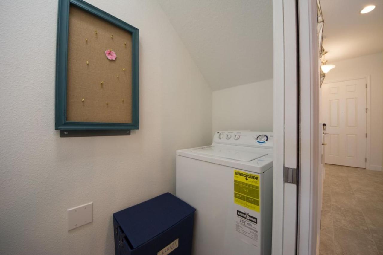 Fabulous Townhome Family Fe0386 Davenport