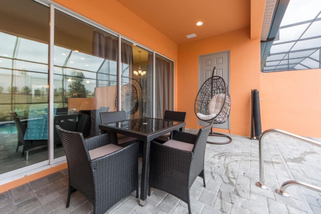 Fabulous Townhome Family Fe0386 Davenport