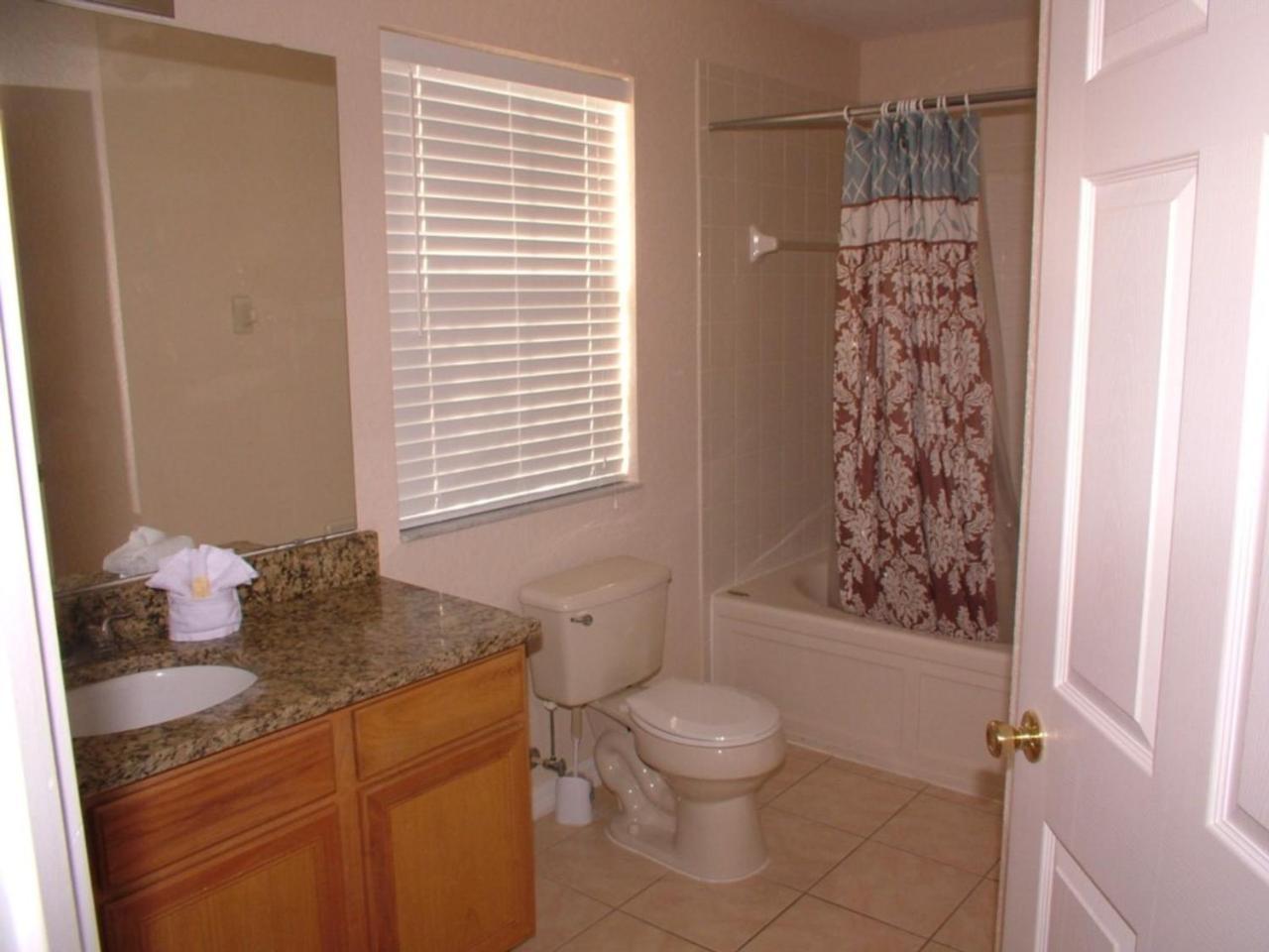Regal Palms & 216 Verona Apartment