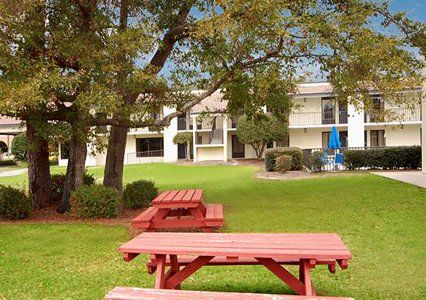 Quality At Eglin Afb Inn 2*