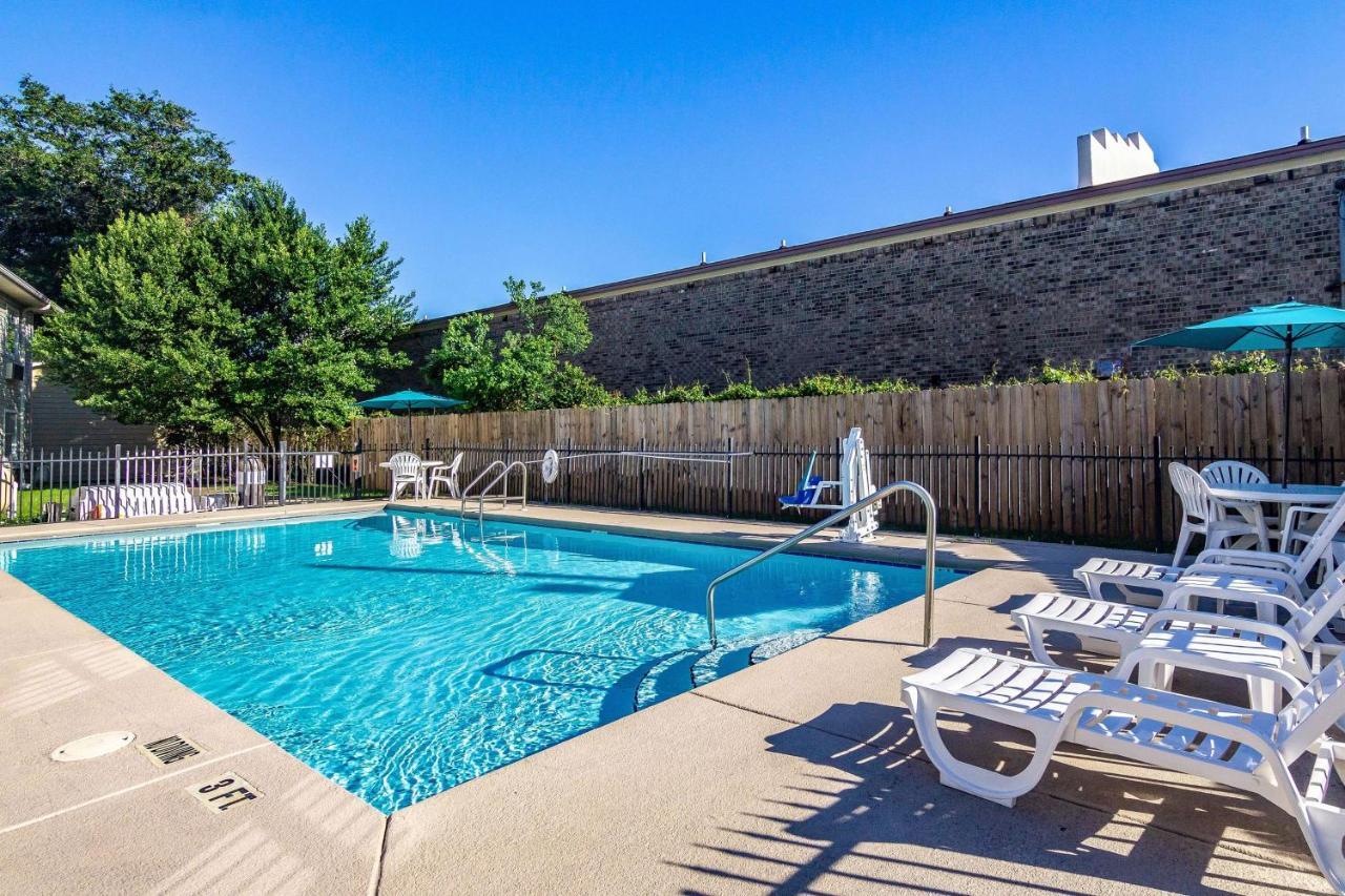 6 Pensacola, Fl 2* Pensacola
