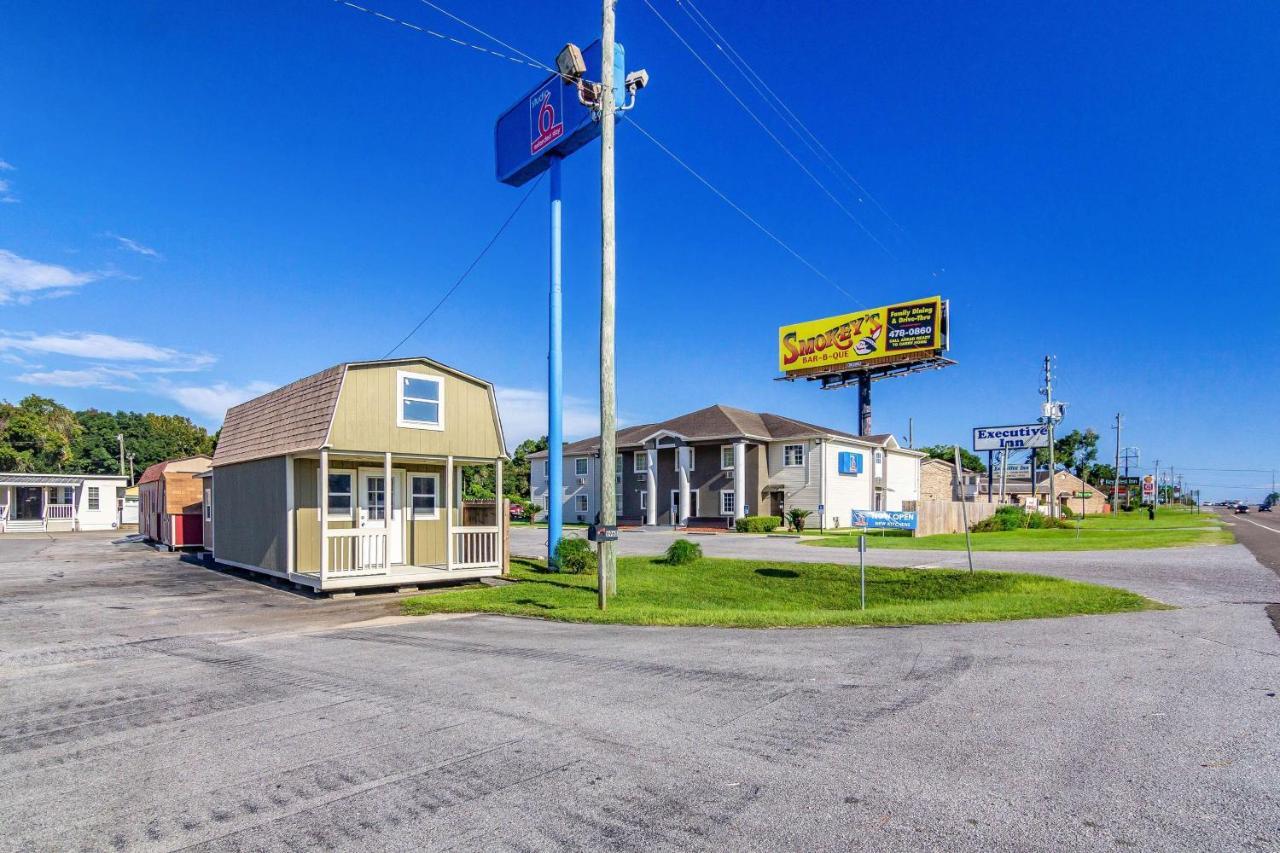 6 Pensacola, Fl 2* Pensacola