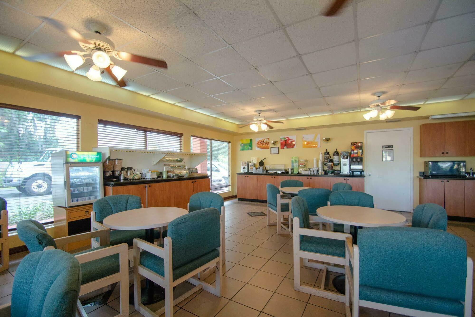 Quality North Near Lido Key Inn 2*