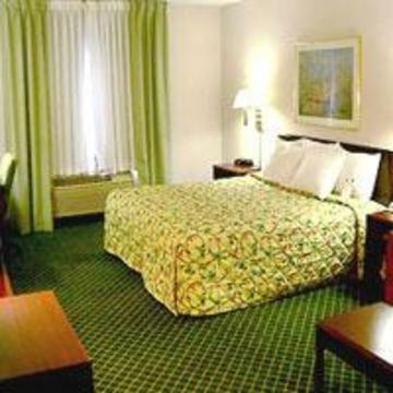 Hotel Fairfield And By Marriott Brandon 3*