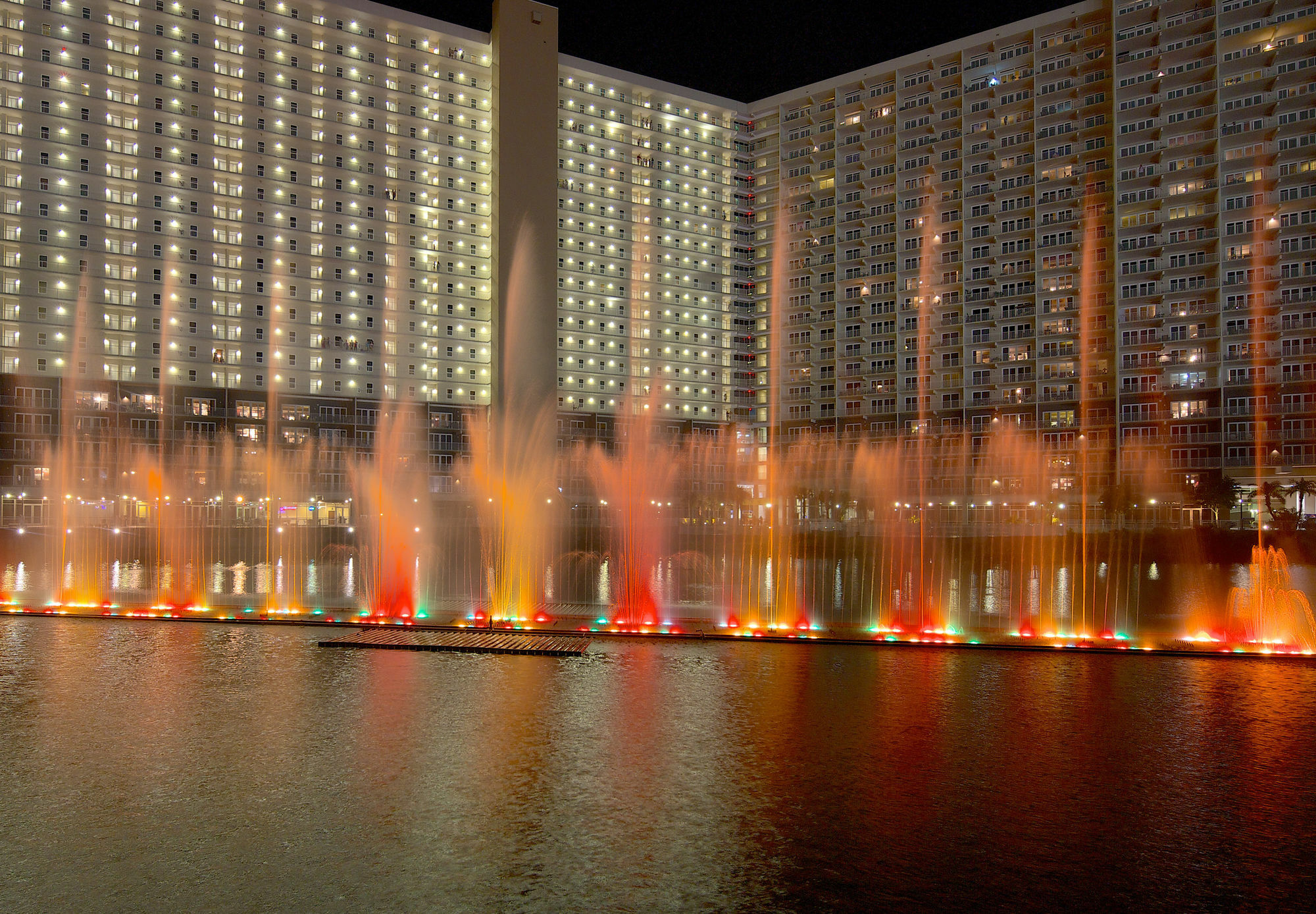 Apartment Laketown Wharf Panama City Beach
