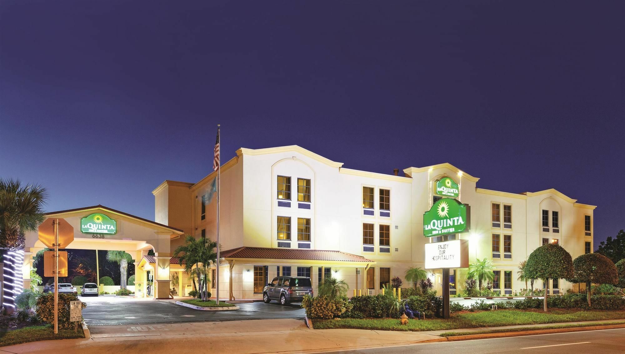 La Quinta By Wyndham Northeast *newly Renovated Hotel 3*