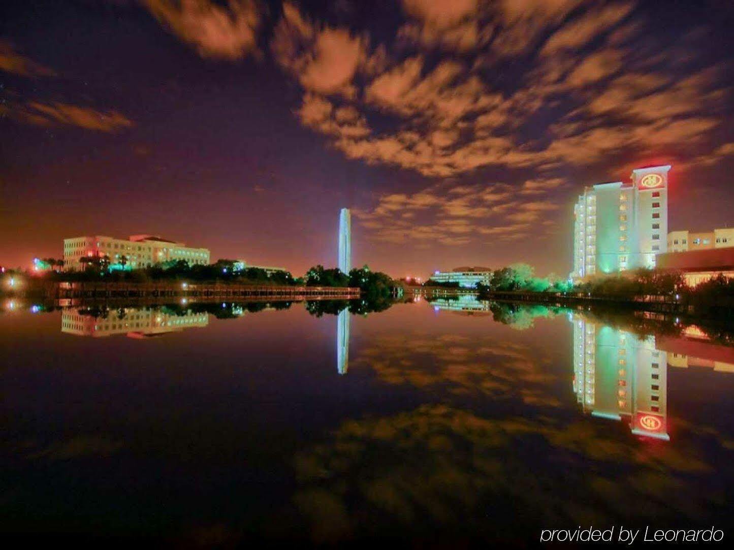 Hilton Carillon Park 4* St. Petersburg