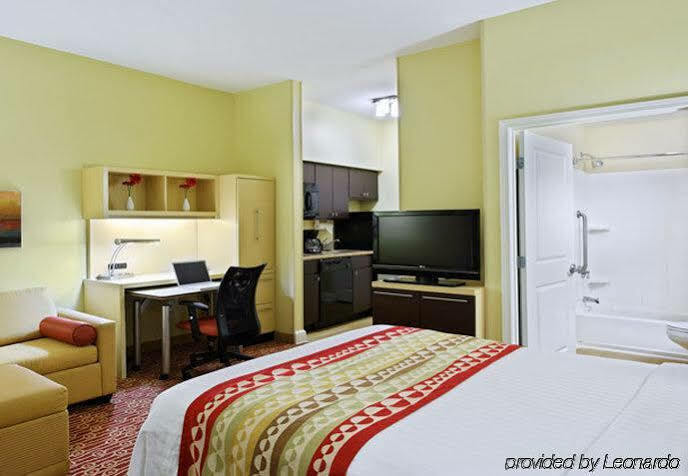 Towneplace Westshore/airport Hotel Tampa
