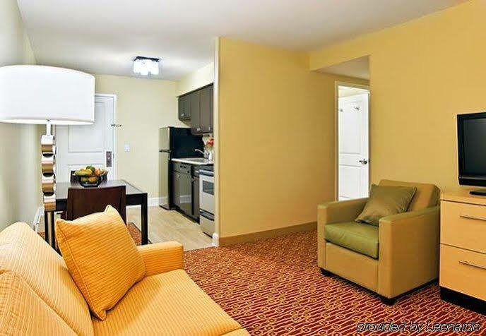 Towneplace Westshore/airport 3*