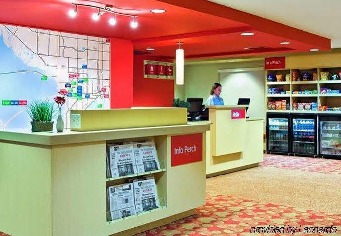 Towneplace Westshore/airport Hotel