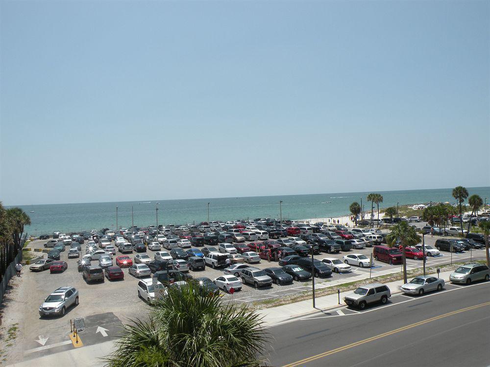 Pelican Pointe Clearwater Motel