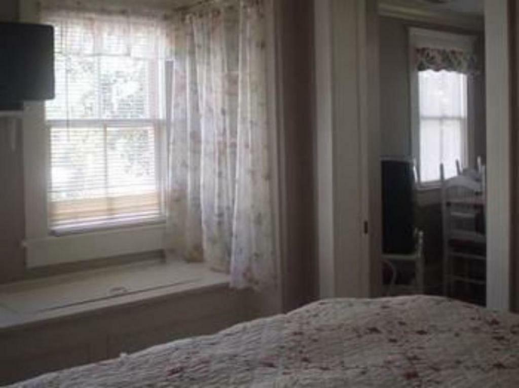 Bed & Breakfast The River Lily 3*