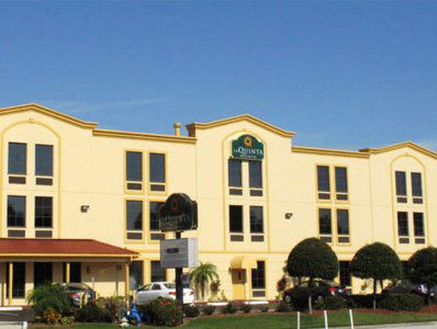 Hotel La Quinta By Wyndham Northeast *newly Renovated St. Petersburg