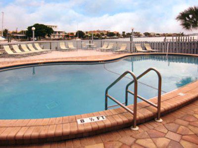 Hotel Clearwater 2*