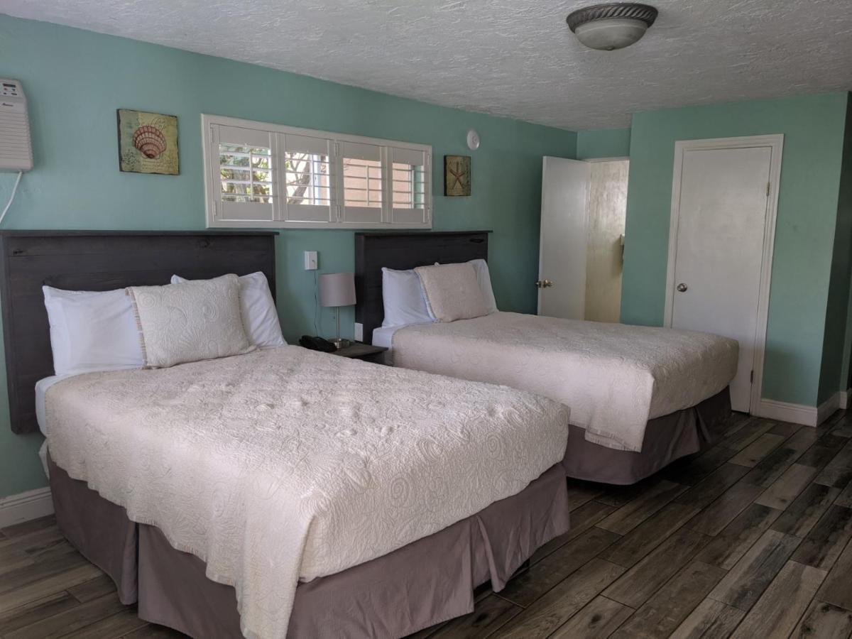 Shoreline & - Beachfront Hotel