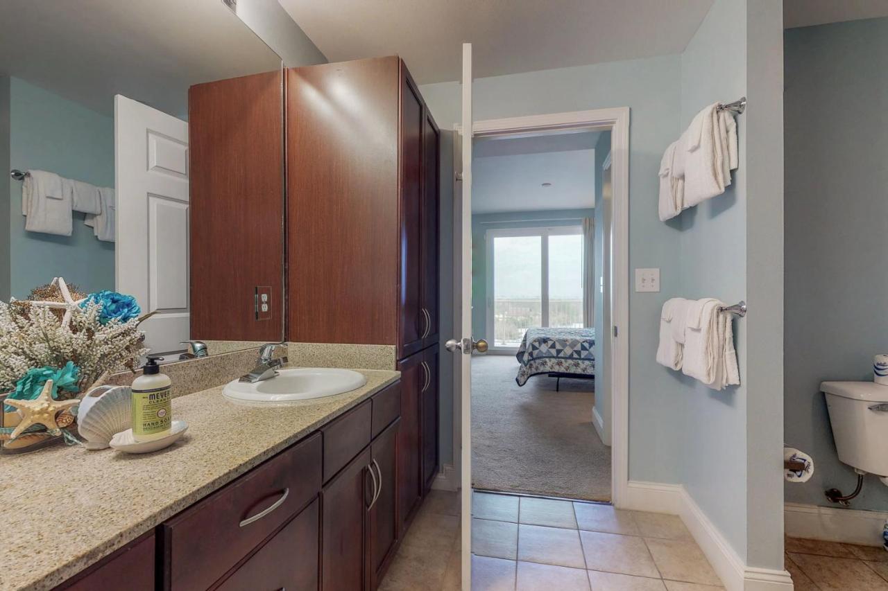 Apartment The Laketown Wharf *