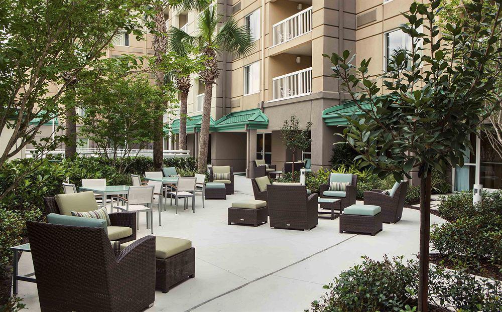 Courtyard By Marriott Downtown Hotel