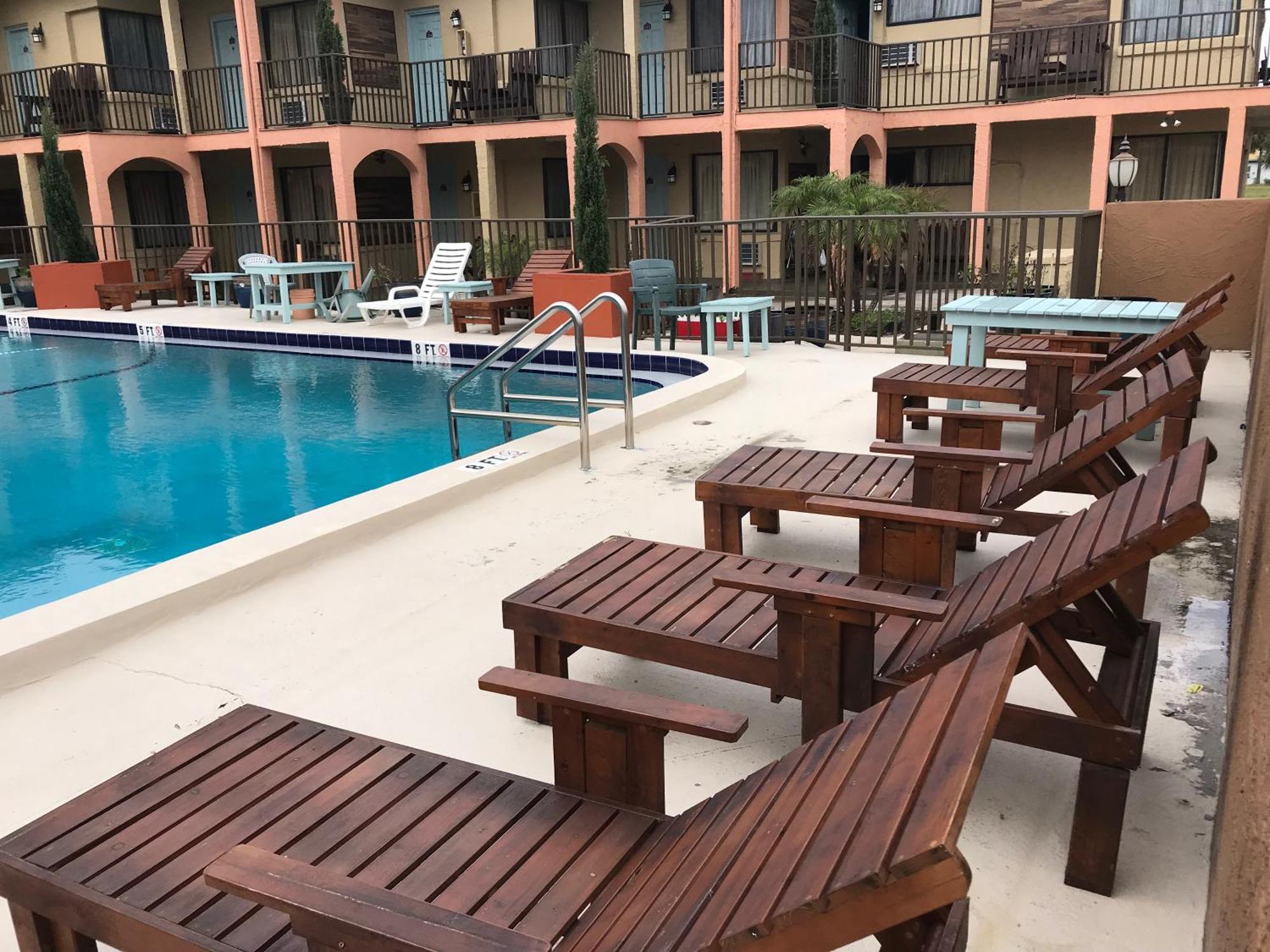 San Marina Daytona Motel 2*