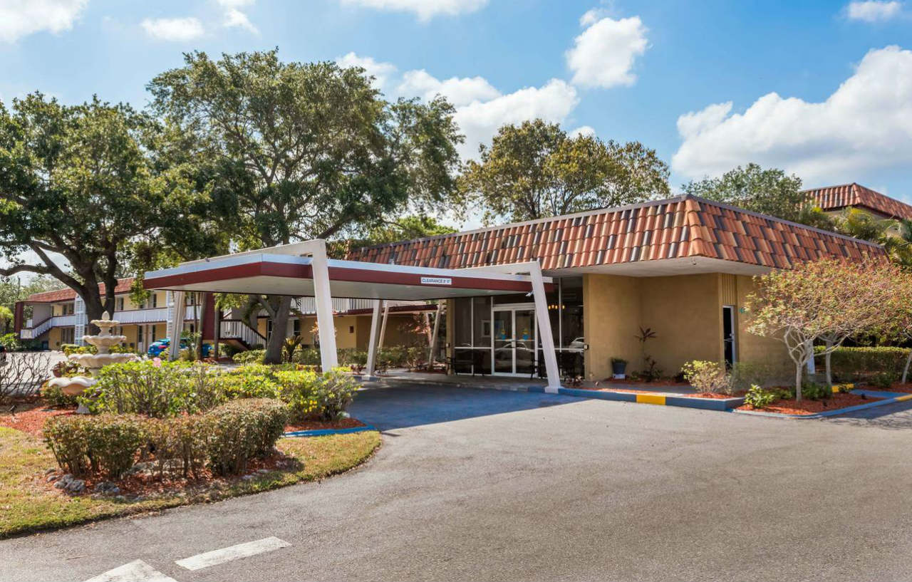 Baymont By Wyndham Hotel 2*