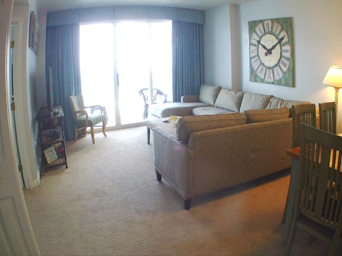 Ocean Walk 2 Bedroom A0819 Holiday home Daytona Beach