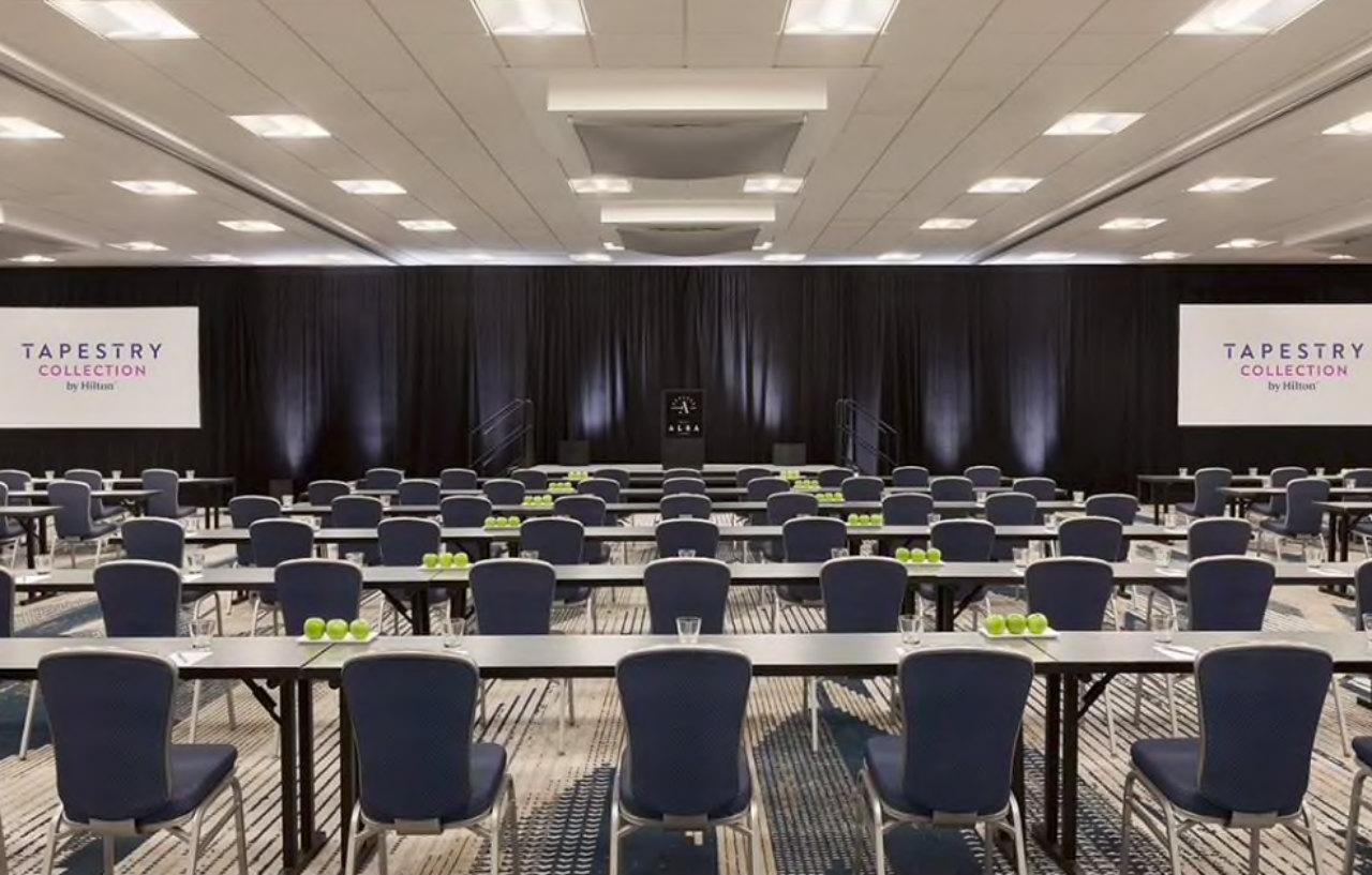 Hotel Alba Tampa, Tapestry Collection By Hilton