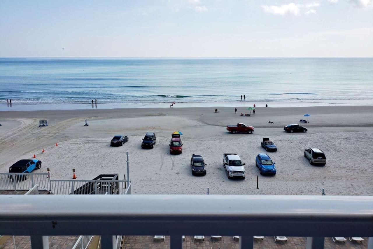 Pirates Cove Unit #407 * Daytona Beach