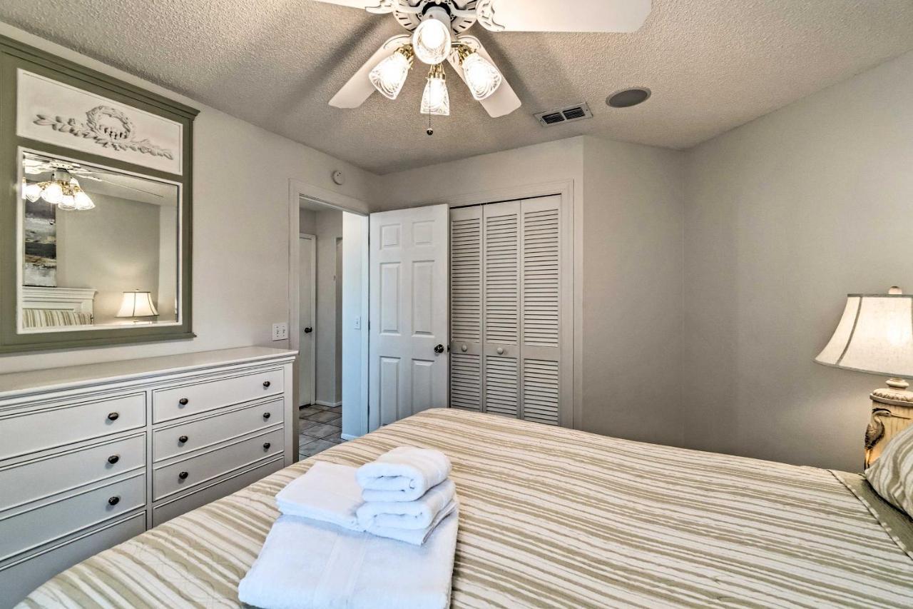 Holiday home Retreat With Backyard Oasis Near Beach! *