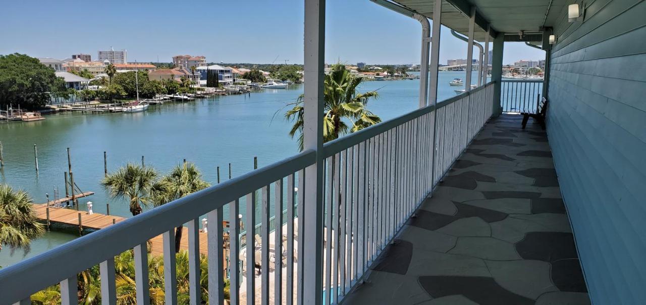 Clearwater Hotel 2*