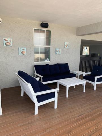Ocean Towers Club